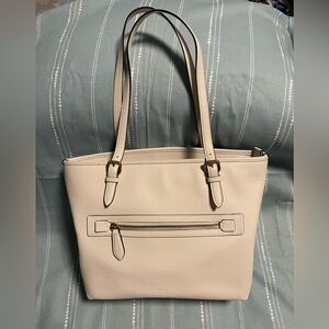 Coach Elegant Cream Tote Bag